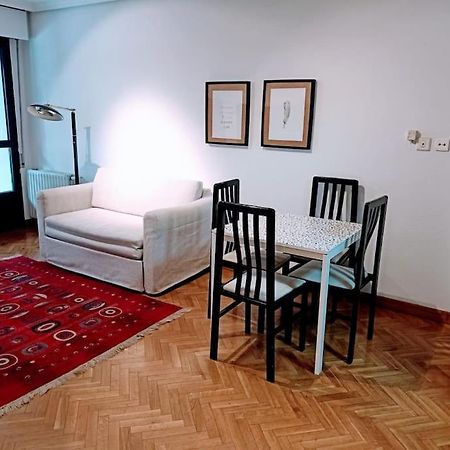 Apartamento Entre Estaciones Apartment Овиедо Екстериор снимка