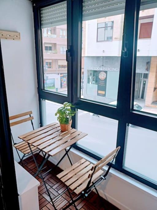 Apartamento Entre Estaciones Apartment Овиедо Екстериор снимка